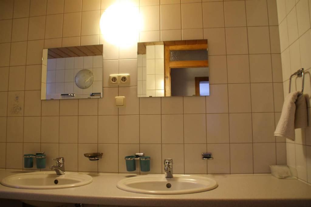 Gaestehaus Andrea Шрунс Экстерьер фото